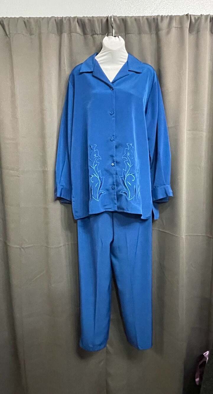 Victoria Bay Vintage 90s Blue Embroidered Button Down Shirt and Pant Set L